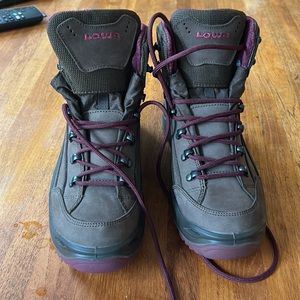 Lowa renegade boots 8.5 women’s